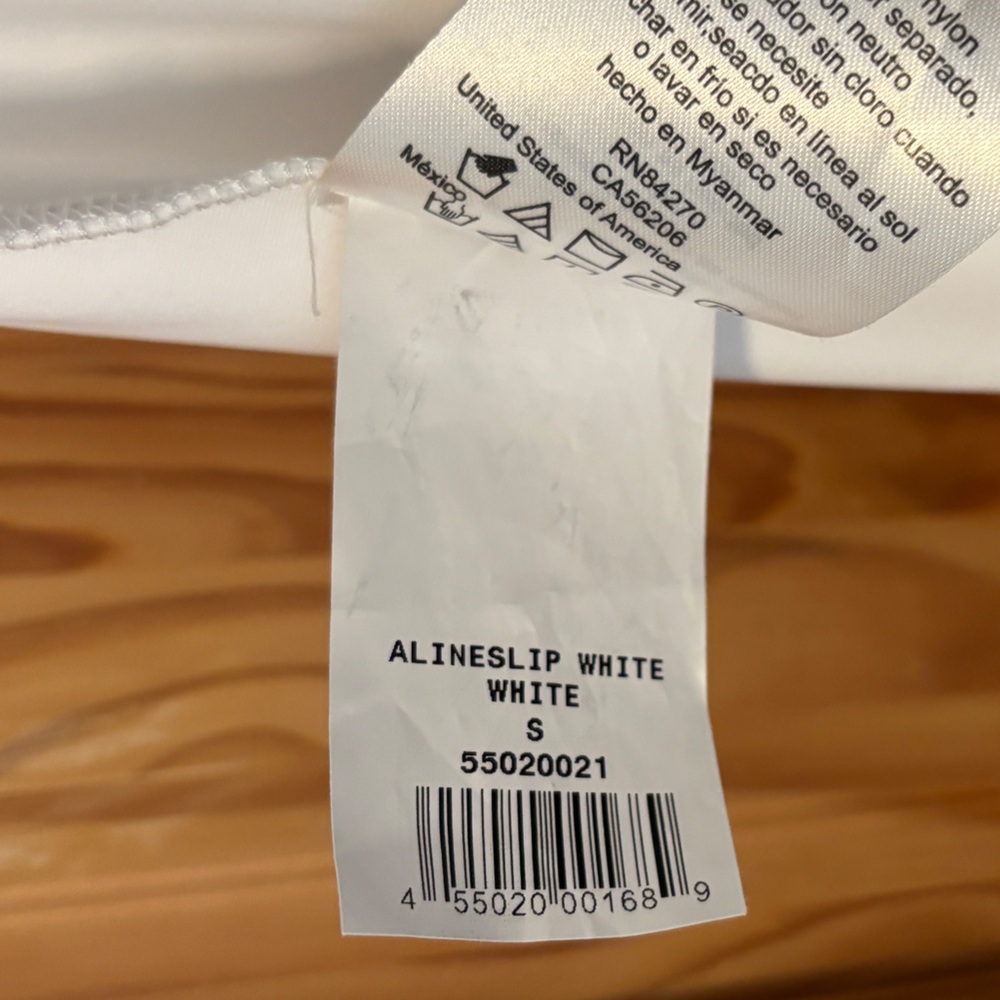 David’s Bridal - Elegant White Tulle Skirt - Size S - Picture 3 of 10